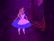 Alice-in-wonderland-disneyscreencaps.com-579