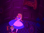 Alice-in-wonderland-disneyscreencaps.com-582