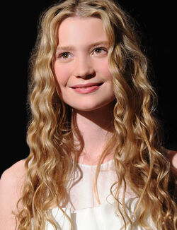 Mia Wasikowska | Alice in Wonderland Wiki | Fandom
