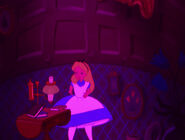 Alice-in-wonderland-disneyscreencaps.com-583