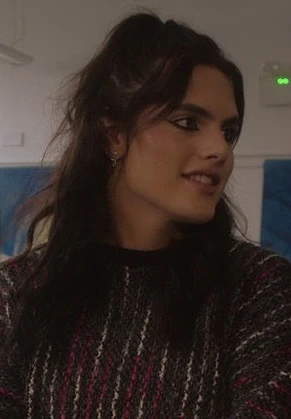 Naomi Russell | Alice Oseman Universe Wiki | Fandom