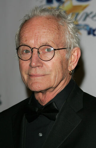 Lance Henriksen