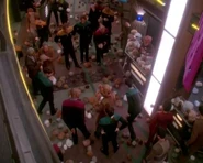 DS9 Promenade infested with tribbles.jpg (31 KB)