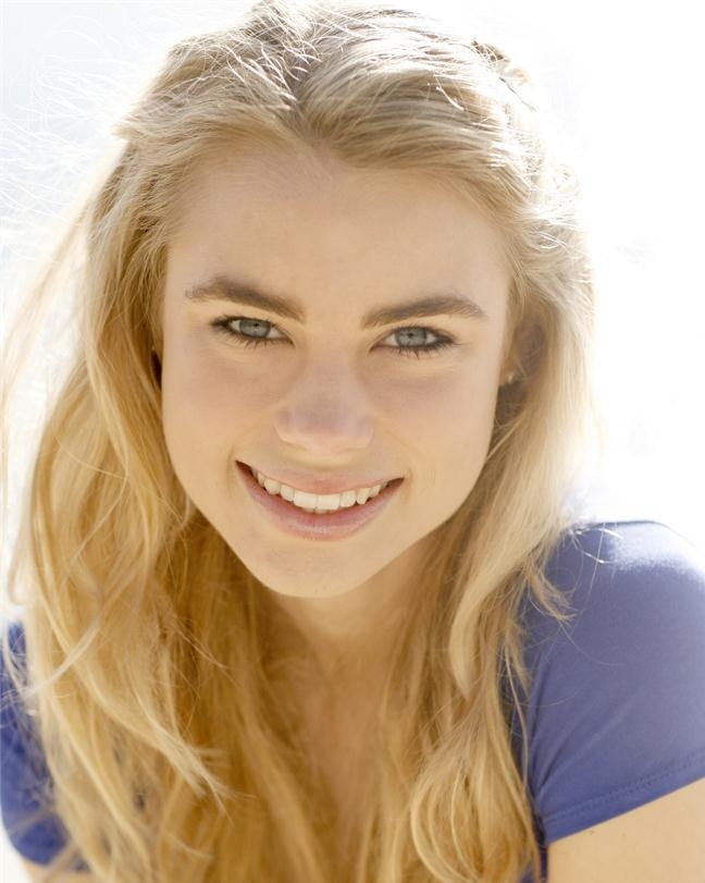 Lucy fry фото