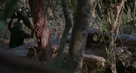 Mac and Blain kill the guards Guerrilhas.