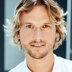 Finn Albrecht Alles Was Zahlt Wiki Fandom