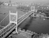 Мост над Ист-Ривер в Нью-Йорке, входящий в комплекс мостов Триборо