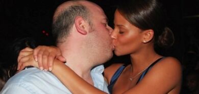 Hot-Girl-Kissing-Ugly-Guy.jpeg