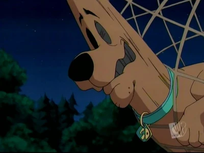 Scooby-Doo gets his face peeled off!