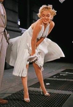 Marilyn monroe white clearance dress wind