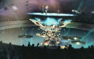 Arena concerts are all about this.