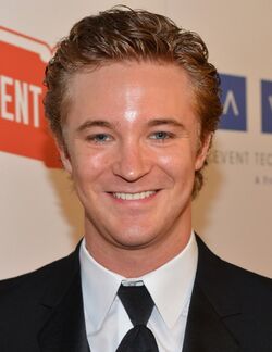 Michael Welch.jpg