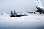 An Algerian Air Force Su-30MKA refuelled by Il-78 Midas. The Algerian air force starts flying patrols over it’s border with Libya and Tunisia.