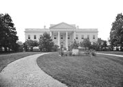 A photograph of the White House from the 1860s