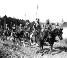 Photograph-by-rol-a-patrol-of-indian-lancers-near-amiens-autumn-1914-gg2ewe