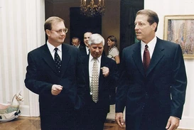 выборы президента белоруссии 2001. кандидаты в президенты 2000. выборы 2001 год. выборы 2001 год. выборы президента беларуси 2001.