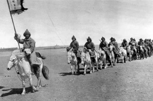 Inner-Mongolian-cavalry-unit-1935-1