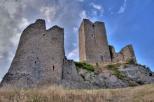 Medieval-Castle-Ruins-in-Carpineti-Town-Italy