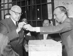 Alessandri votando en 1970