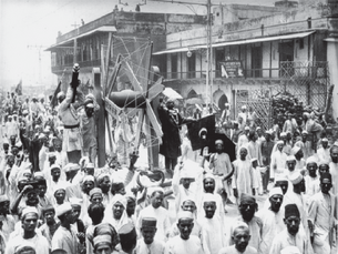 Boycott of foreign cloth India 1922