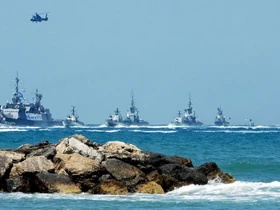 Evacuación de Camboya a manos de la marina israelí