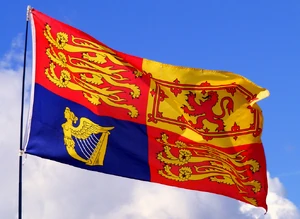 
Flagge der Könige Großbritanniens weht auch in der Urzeit
