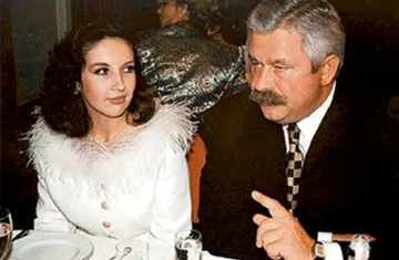 Руцкой с женой №3