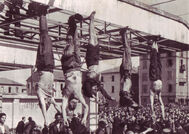 Mussolini e Petacci a Piazzale Loreto, 1945