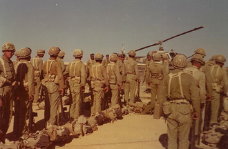 Iranian paratroopers