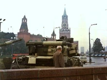 Panzer des Typs T-80 in Moskau, August 1991