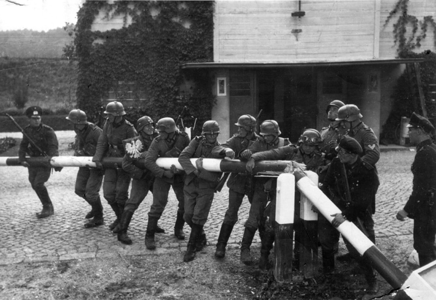 Segunda Guerra Mundial (AxisSoviets) | Historia Alternativa | Fandom