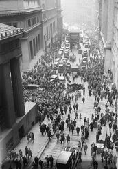 Crowd outside nyse