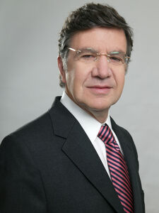 Joaquín Lavín (Chile No Socialista)