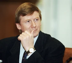 Анатолий Чубайс, глава Администрации Президента и предвыборного штаба Бориса Ельцина