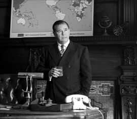 J.G. Reinhard, Leiter der gleichnamigen Kommission, war der Grund für den kurzzeitigen "Third Red Scare" in den USA, Pressebild 11