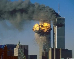 
9/11, der Anschlag auf das World Trade Center beendet die friedliche Ära der 1990er
