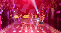 The Chipettes Dancing in The Road Chip