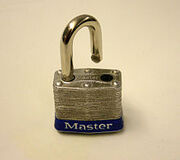 220px-Master lock-1