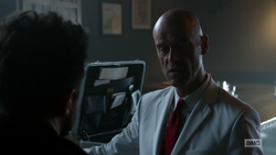 Starr introduces himself to Jesse.png