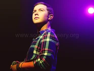 Scotty-mccreery-j232011-06.png (117 KB)