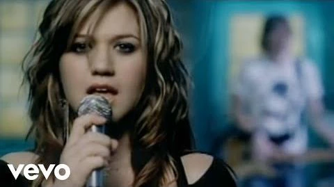 Kelly_Clarkson_-_Breakaway_(Official_Video)