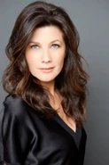 Daphne Zuniga4.jpg (103 KB)