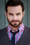 Jamie Elman6.jpg (373 KB)