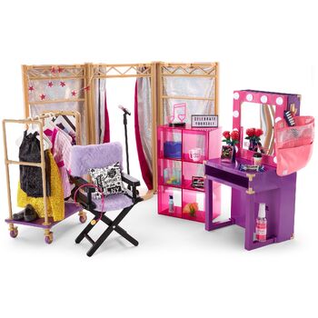 KaviBackstageSet