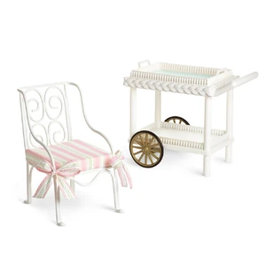 Samantha's Outdoor Serving Set.