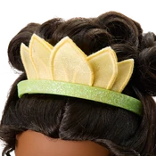 Details of tiara headband.