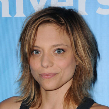Lizzie Brochere American Horror Story Wiki Fandom Kady mcdermott has hit out at ex scott thomas, amid rumours he maybe dating her rival amber davies. american horror story wiki