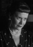 Sarah Paulson as Mamie Eisenhower