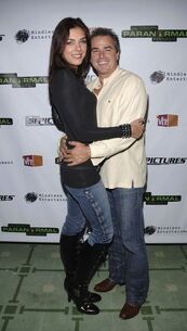 Hugging-time-for-Adrianne-Curry-Christopher-Knight