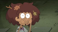 S1E17A-Anne covering her mouth.jpg (238 KB)